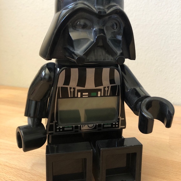 LEGO Star Wars Darth Vader Alarm Clock - Picture 5 of 6